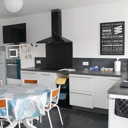 Maison 6 Pers Terrasse Et A 3km *